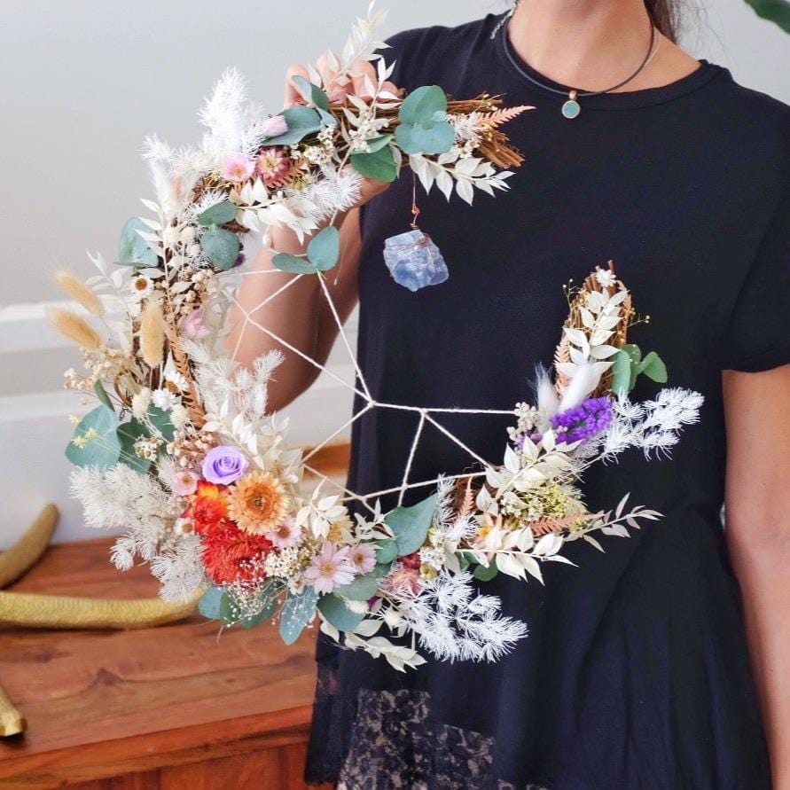 dreamcatcher crystals flowers class