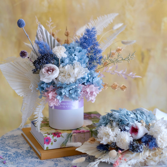 dried flower vase arrangement free delivery